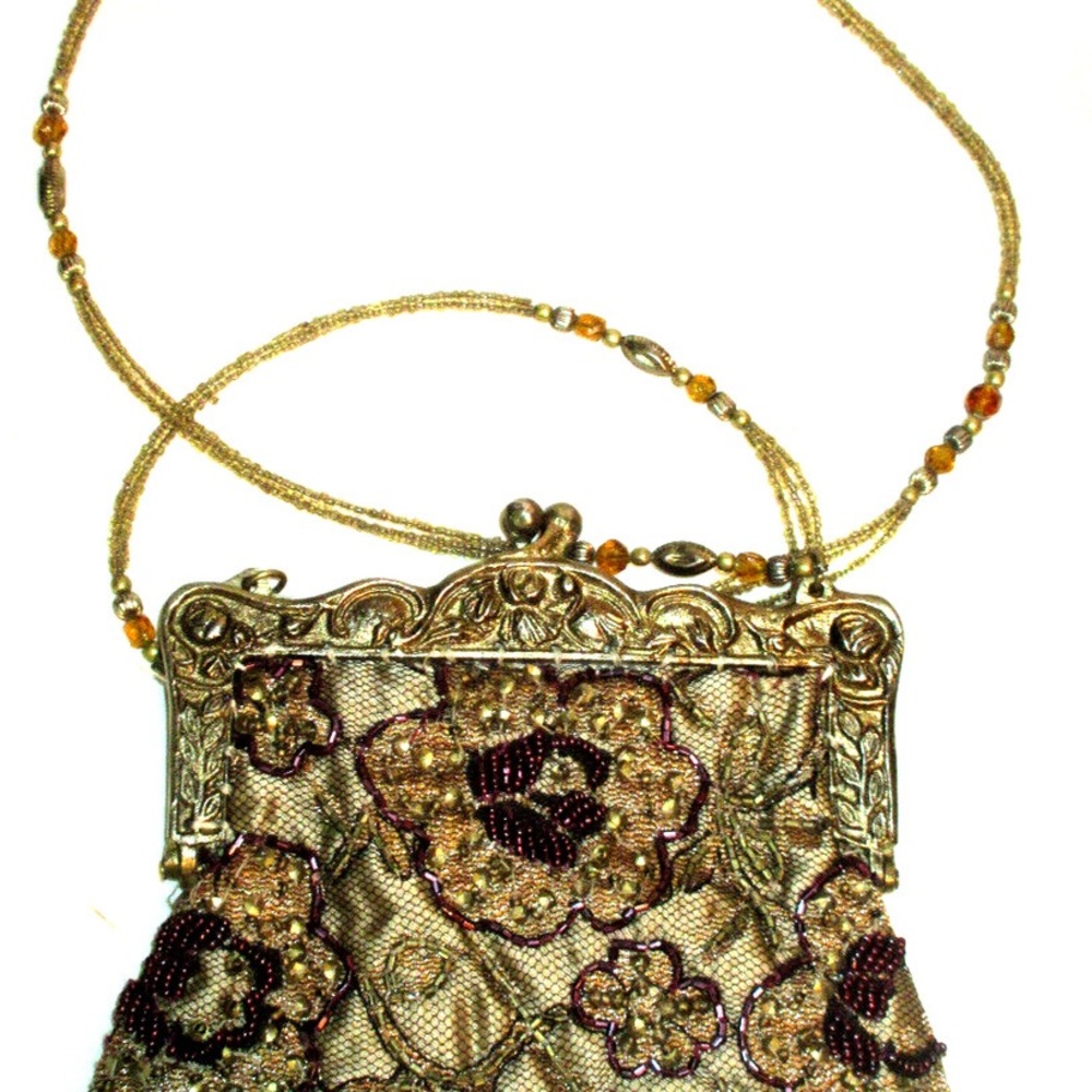 Elegant Floral Beaded Evening Bag